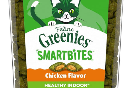 FELINE GREENIES SMARTBITES Hairball Control Crunchy and Soft Natural Cat Treats, Chicken Flavor, 16 Oz. Tub